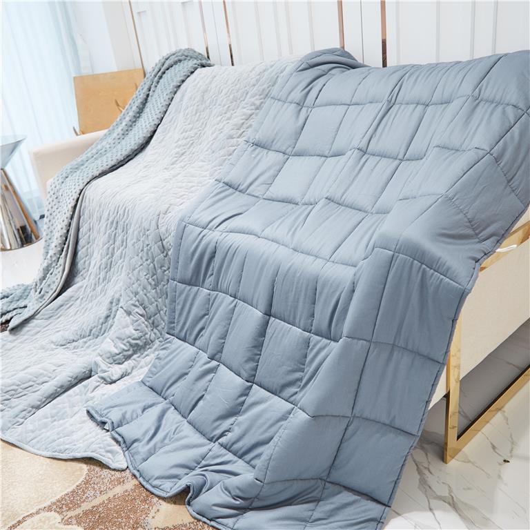 wieghted blanket (1).jpg